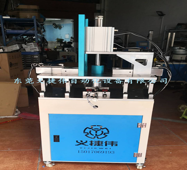 
        磁條入磁機(jī)
    